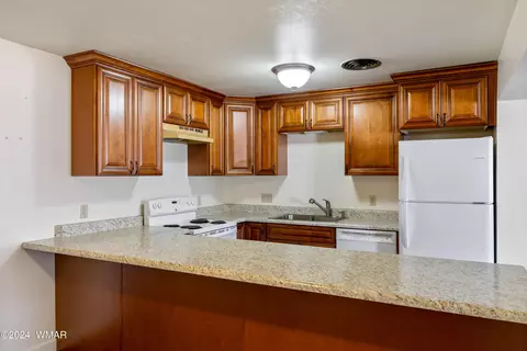Kitchen - 180 E 1st S St, Snowflake, AZ 85937 photo 1 of 3