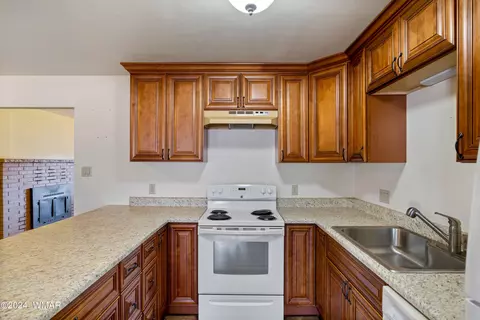 Kitchen - 180 E 1st S St, Snowflake, AZ 85937 photo 2 of 3