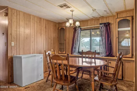 610 E Center St, Taylor, AZ 85939 photo 8