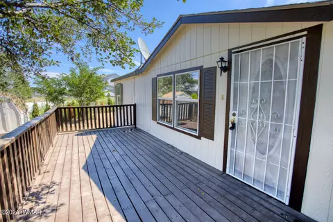 2360 N 22nd Way, Show Low, AZ 85901