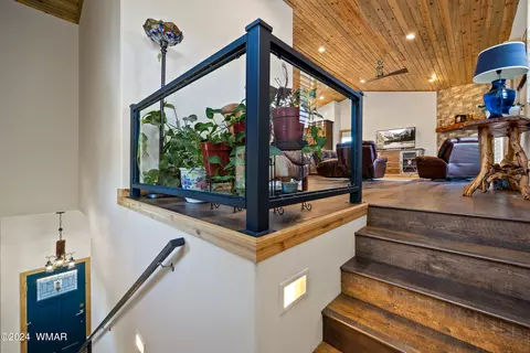 Entry Way - 2209 Moccasin Dr, Overgaard, AZ 85933 photo 2 of 3