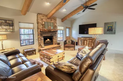 2555 Village Ct, Pinetop, AZ 85935