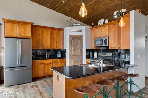 Kitchen - 63 2330, Alpine, AZ 85920 photo 1 of 3