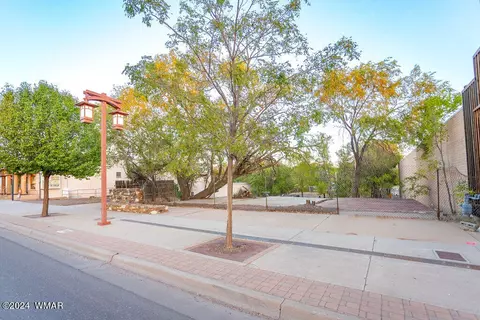 1130 E Deuce Of Clubs, Show Low, AZ 85901