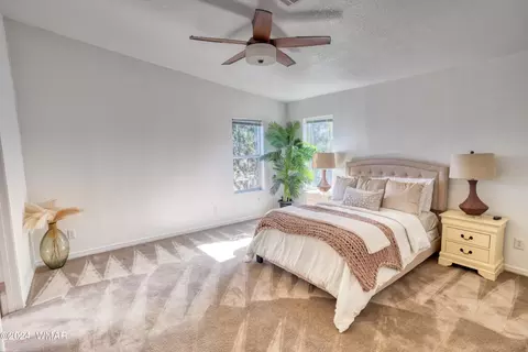2327 N North, Vernon, AZ 85940