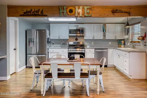Kitchen - 885 S 4th E St, Snowflake, AZ 85937 photo 1 of 2