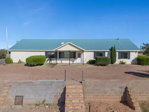 401 W Romero St, Holbrook, AZ 86025