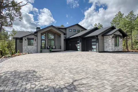 1781 S Monkshood Rd, Show Low, AZ 85901