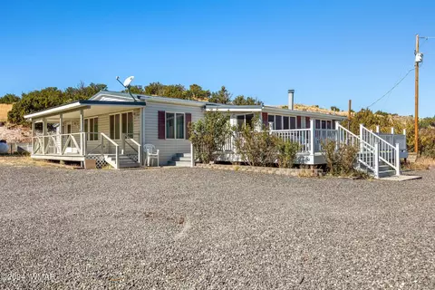 393 W 2nd St, Eagar, AZ 85925 photo 2