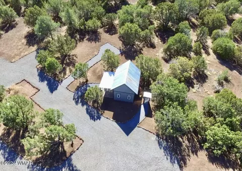 41 Co Rd, Vernon, AZ 85940