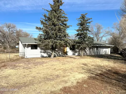 925 E Maricopa Dr, Springerville, AZ 85938