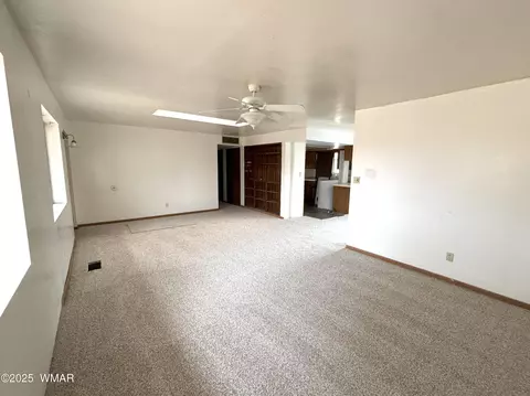 Living - 925 E Maricopa Dr, Springerville, AZ 85938 photo 2 of 8