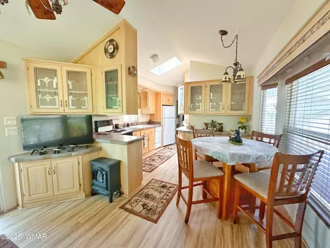 2236 Rodeo Rd, Overgaard, AZ 85933 photo 5