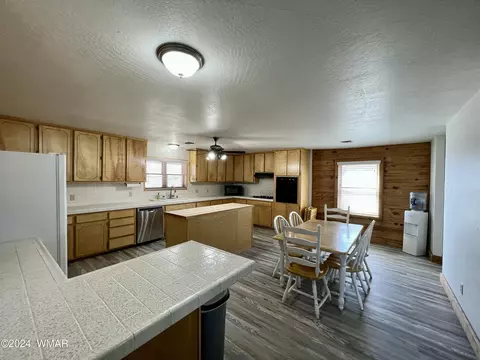 Kitchen - 4080 Clyde Rd, Snowflake, AZ 85937 photo 2 of 3