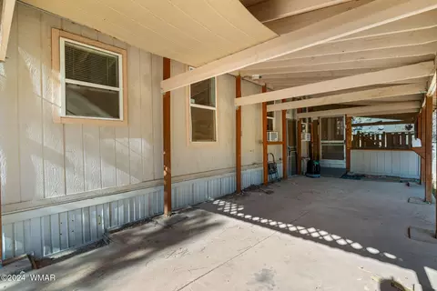 1976 Pine Cone Cir, Overgaard, AZ 85933 photo 3