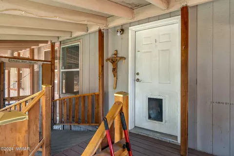1976 Pine Cone Cir, Overgaard, AZ 85933 photo 5