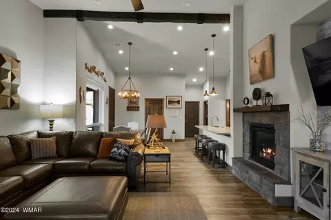 2930 W Villa Loop, Show Low, AZ 85901