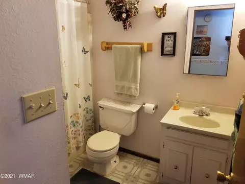 Bath - 242 E 4th St, Eagar, AZ 85925 photo 1 of 1