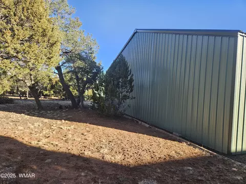 Exterior - 2384 Hanger Row Rd, Overgaard, AZ 85933 photo 1 of 1