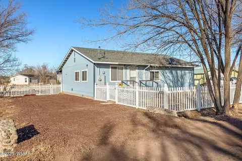 621 E Apache St, Springerville, AZ 85938 photo 3