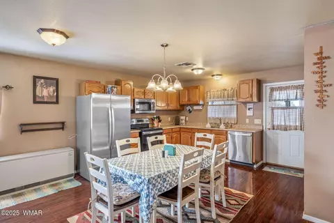 621 E Apache St, Springerville, AZ 85938 photo 7