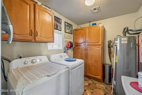 621 E Apache St, Springerville, AZ 85938 photo 10