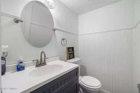 Bath - 312 Udall St, Eagar, AZ 85925 photo 1 of 5