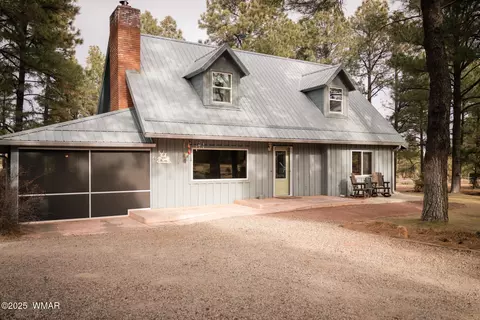 1057 Chamberlain Way, Show Low, AZ 85901