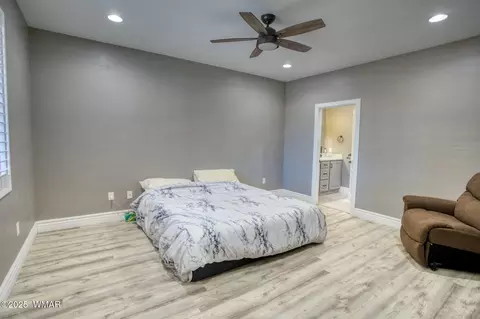 Bedroom - 901 E Pine Ln, Show Low, AZ 85901 photo 1 of 7