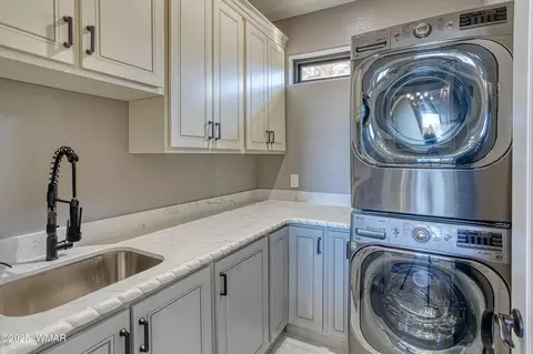 Other - 901 E Pine Ln, Show Low, AZ 85901 photo 3 of 7