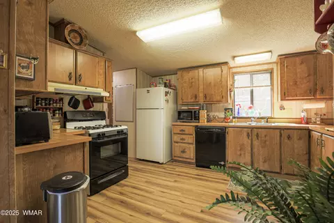 3267 Petes Retreat Rd, Lakeside, AZ 85929