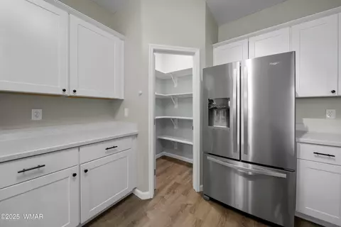 Kitchen - 820 E Black Bear, Show Low, AZ 85901 photo 2 of 4
