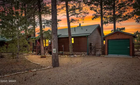 2674 Palomino Trl, Overgaard, AZ 85933
