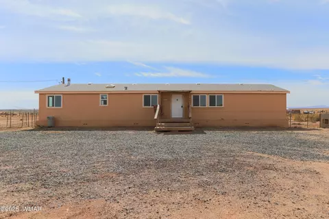 943 Jolly Rd, Winslow, AZ 86047
