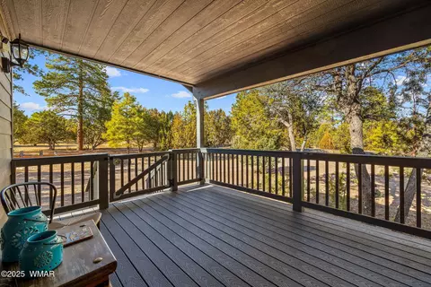 Exterior - 3097 Aspen Rd, Overgaard, AZ 85933 photo 4 of 17