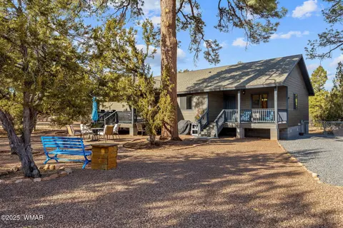 Exterior - 3097 Aspen Rd, Overgaard, AZ 85933 photo 7 of 17