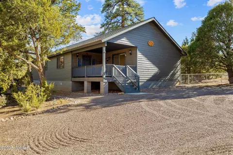 Exterior - 3097 Aspen Rd, Overgaard, AZ 85933 photo 2 of 17
