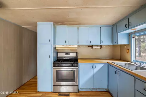 2193 Lobo Trl, Overgaard, AZ 85933 photo 7