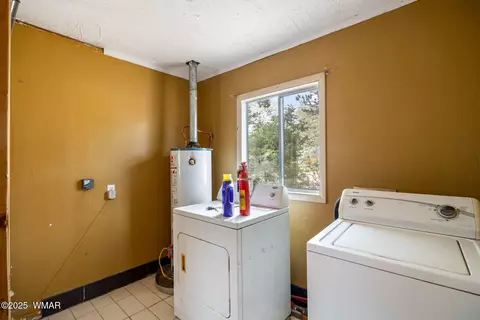 2193 Lobo Trl, Overgaard, AZ 85933 photo 15