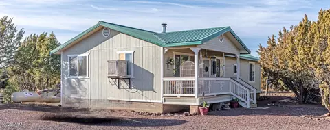 11 County Road 3177, Vernon, AZ 85940