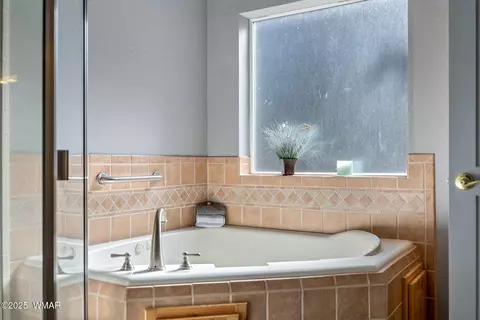 Bath - 5 2069, Alpine, AZ 85920 photo 3 of 4