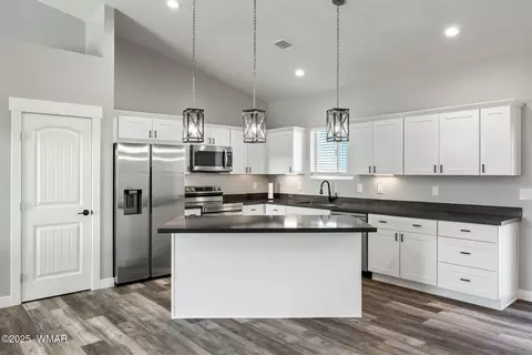 Kitchen - 392 3rd Ave, Eagar, AZ 85925 photo 1 of 4