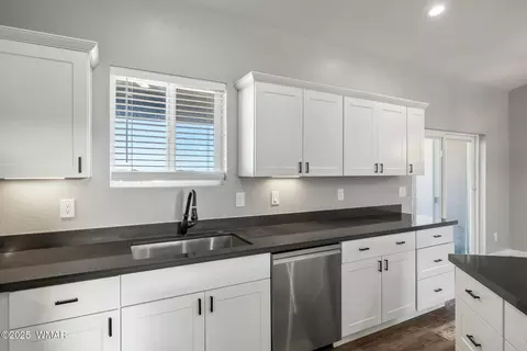 Kitchen - 392 3rd Ave, Eagar, AZ 85925 photo 3 of 4