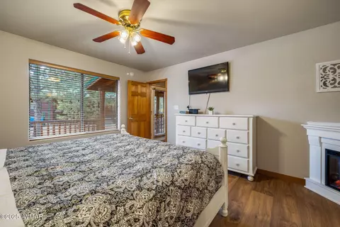 2691 Lodge Loop, Overgaard, AZ 85933 photo 14