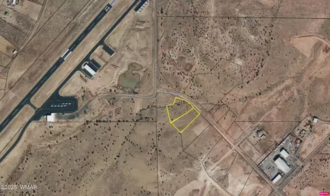 6 Airport Loop Rd, Taylor, AZ 85939