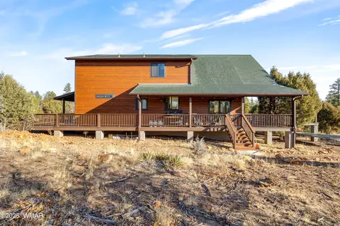 Exterior - 2711 Lost Way, Overgaard, AZ 85933 photo 2 of 8