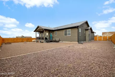 Exterior - 174 Sandtrap Dr, Eagar, AZ 85925 photo 7 of 9