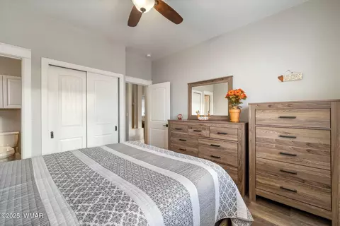 Bedroom - 174 Sandtrap Dr, Eagar, AZ 85925 photo 6 of 6