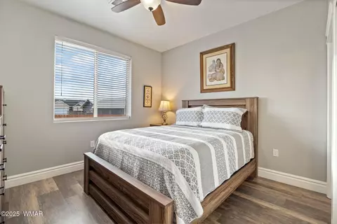Bedroom - 174 Sandtrap Dr, Eagar, AZ 85925 photo 5 of 6
