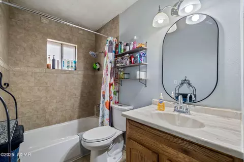 Bath - 665 N Eagar St, Eagar, AZ 85925 photo 1 of 2